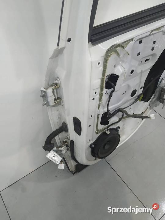 DRZWI PRAWE TYŁ 326G Nissan Qashqai I 20072013