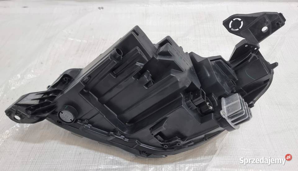 Lampa przód przednia PRAWA OPEL CORSA F FULL LED