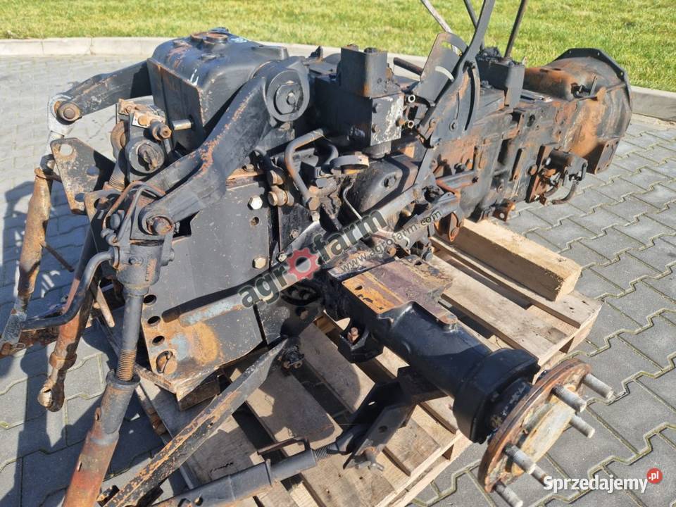 Skrzynia biegów most tylny Case 833 3232742R1 Byków