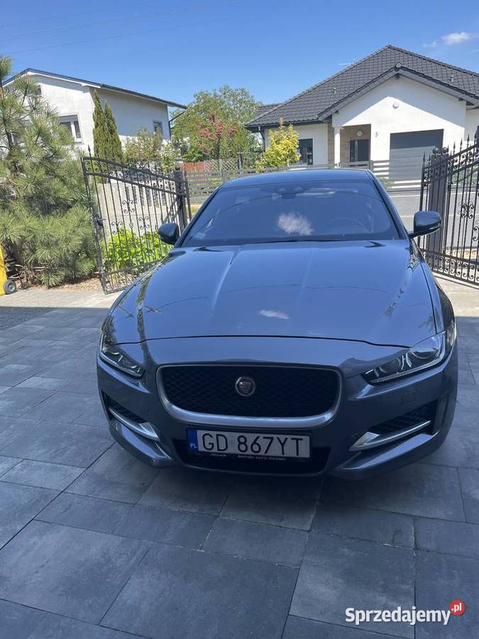Jaguar XE RSport Modrzyca