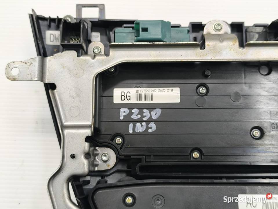 PANEL RADIA NAWIGACJI OPEL INSIGNIA A KOMBI sprzedam