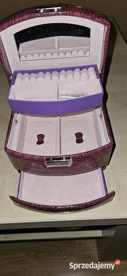 Sprzedam szkatułki na biżuterię