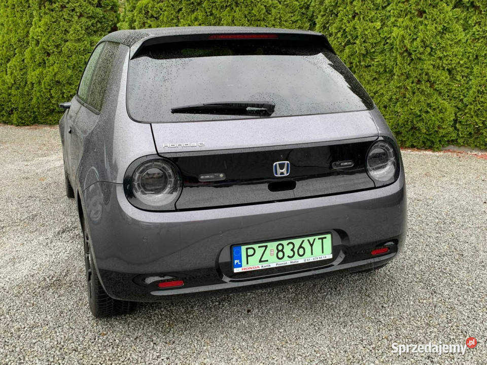 Honda e 154 Kamera 360 Szyberdach Grzane fotele Rok produkcji 2020