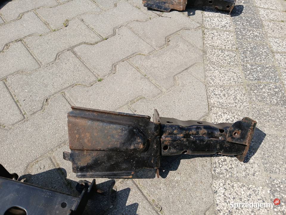 Ćwiartka belka przód Renault megane 4 Nowy Targ