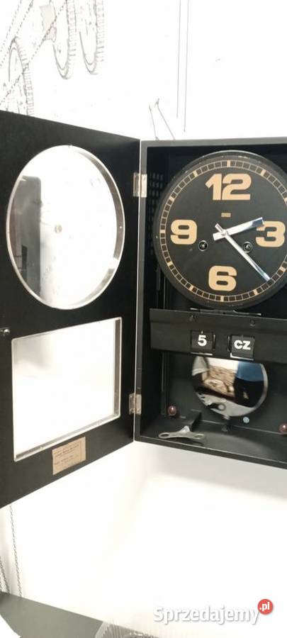 Zegar ścienny Metron z datownikiem 1983 r Żary