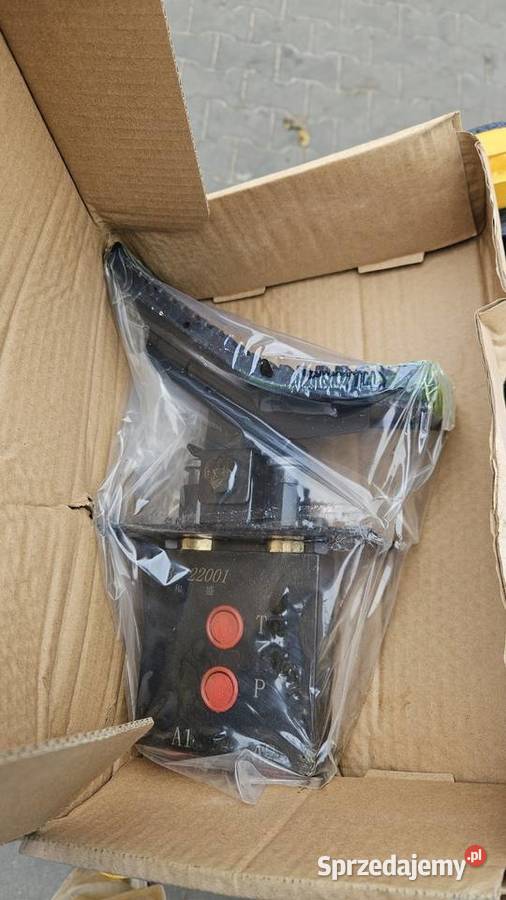 Nowa szczęka krusząca YHA HC400 do koparki 917 t Sochaczew sprzedam