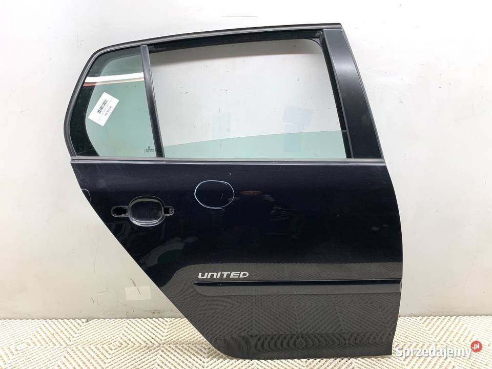 DRZWI PRAWY TYŁ VW GOLF V Hatchback 0310 CZARNY Motoryzacja podkarpackie