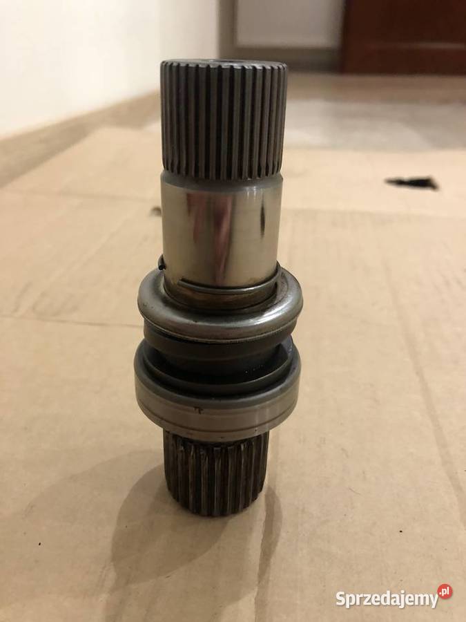Wałek łączący skrzynie biegów z półosią VW T5 25