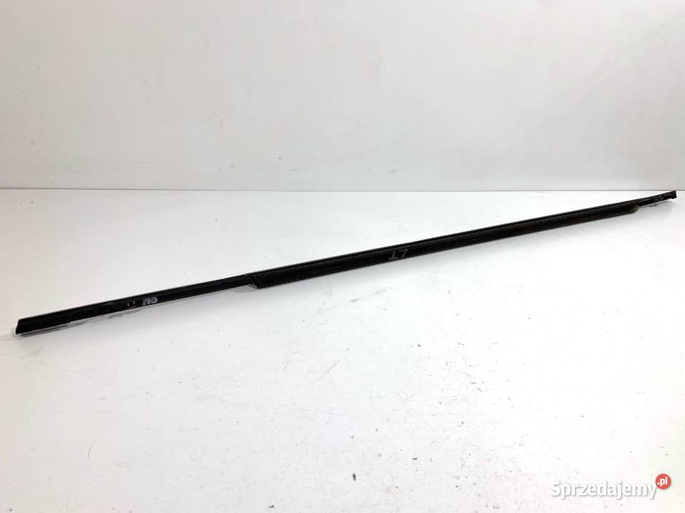 LISTWA ZGARNIAJĄCA TYŁ LEWY JAGUAR FPACE osobowe