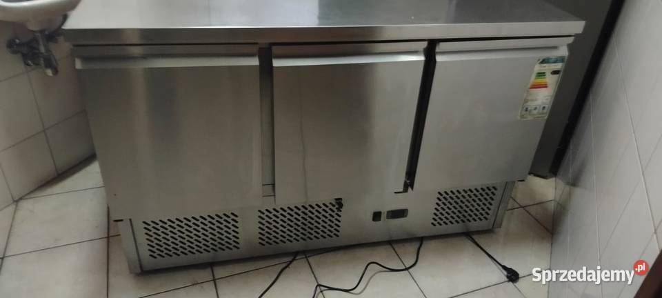 Sprzedam profesjonalny stół chłodniczy 3drzwiowy Giżycko