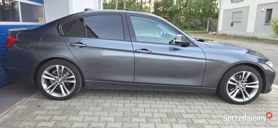 Sprzedam BMW Seri 3 F30 gniazdo AUX Sulechów