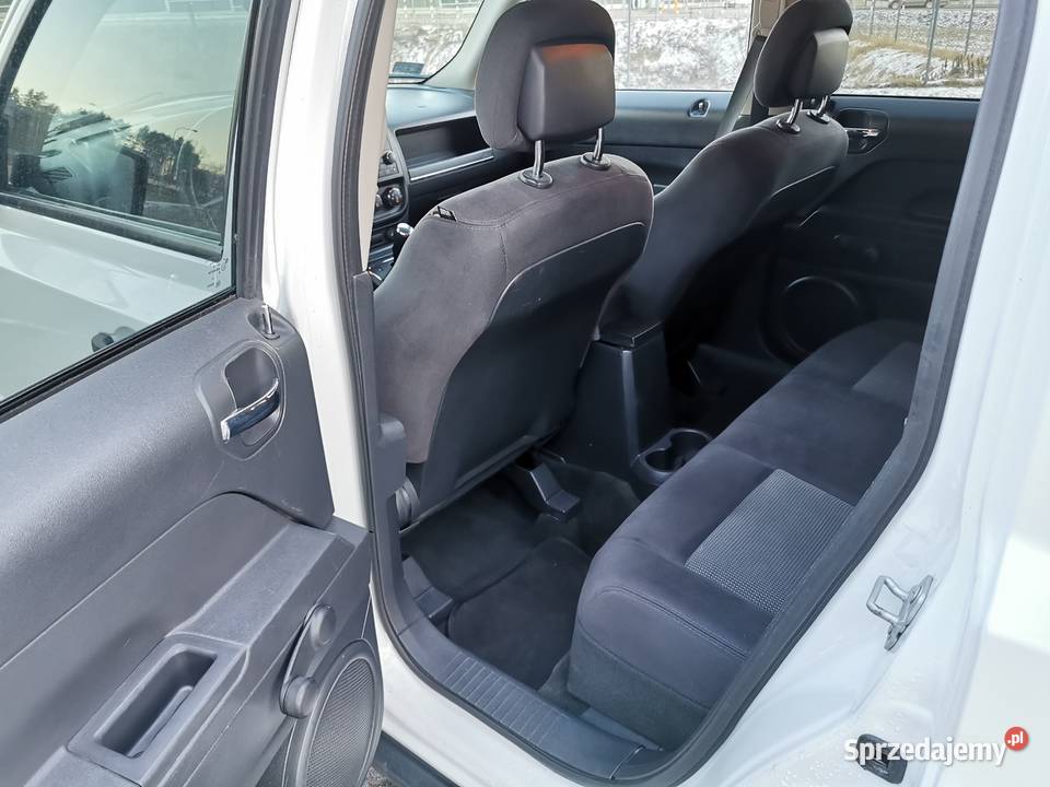 JEEP PATRIOT 20 benzyna mały przebieg zadbany sprzedam