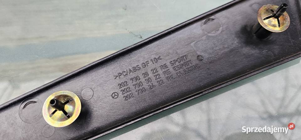 Listwa dekor drzwi prawy tył mercedes w202 sport Pozostałe wielkopolskie Zbąszyń
