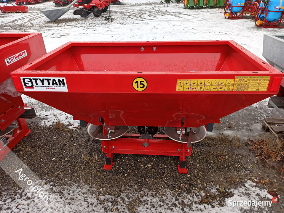 PRODUCENT Rozsiewacz do nawozów Strumyk 600 l Szamotuły