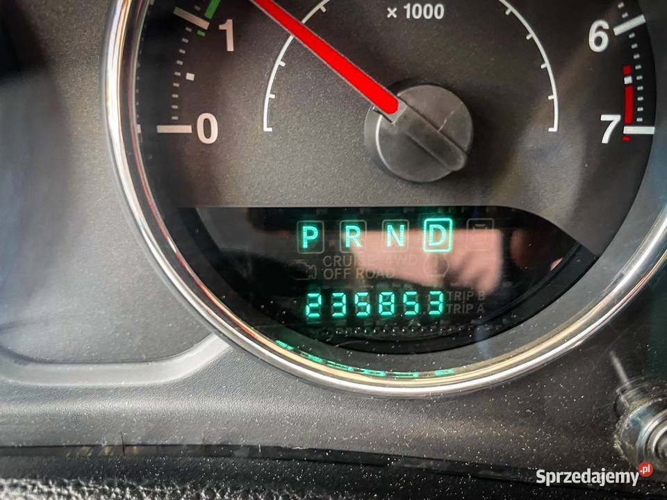 Jeep Wrangler JKU przygotowany na trasę i
