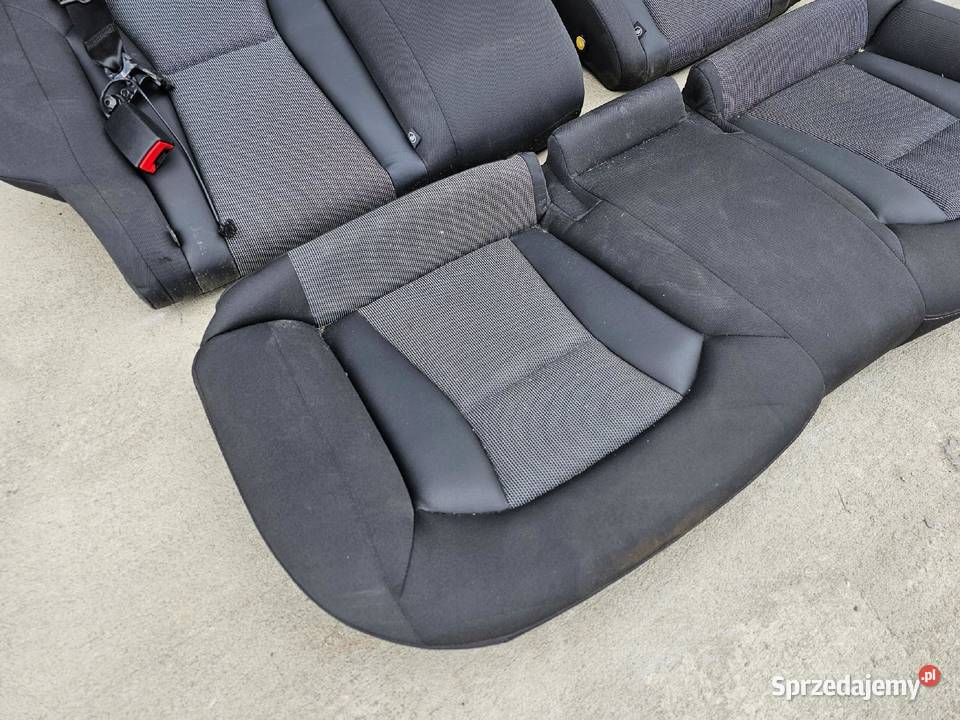FOTEL FOTELE KOMPLET AUDI A1 8X 5DRZWI osobowe śląskie Przystajń