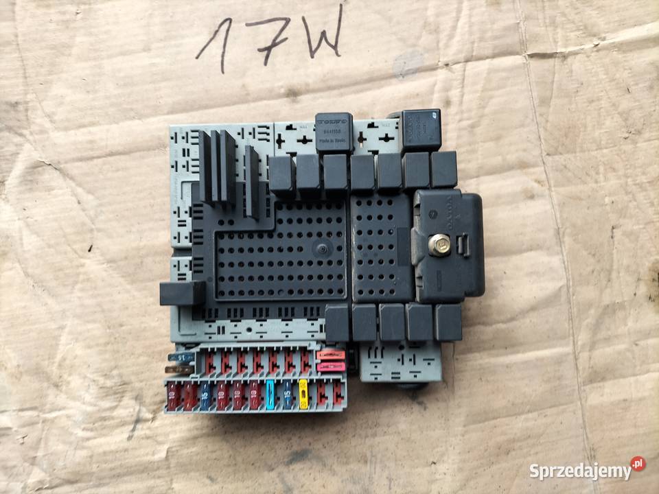 SKRZYNKA BEZPIECZNIKÓW VOLVO S80 S 80 24 9494673 Kamień-Kolonia