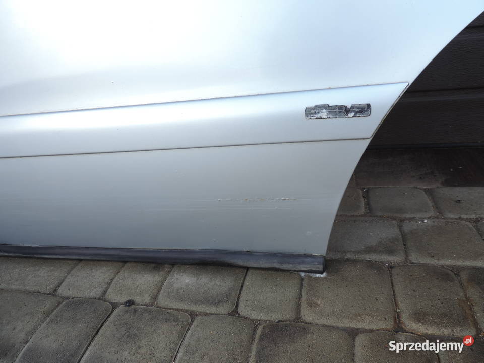 Drzwi lewy tył Audi A4 B5 kombi LY7W osobowe małopolskie
