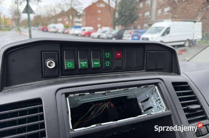 Volkswagen Transporter T5 180 20 Disel Rok produkcji 2011 dolnośląskie Lubin