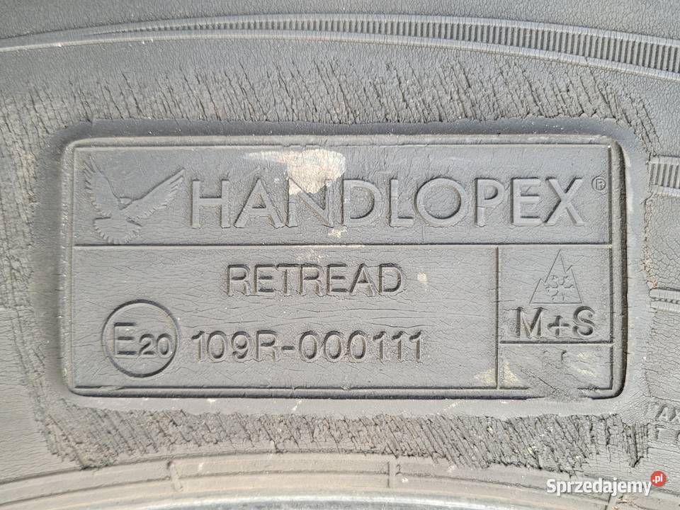 Opony zimowe 315x70x225 Bałtów