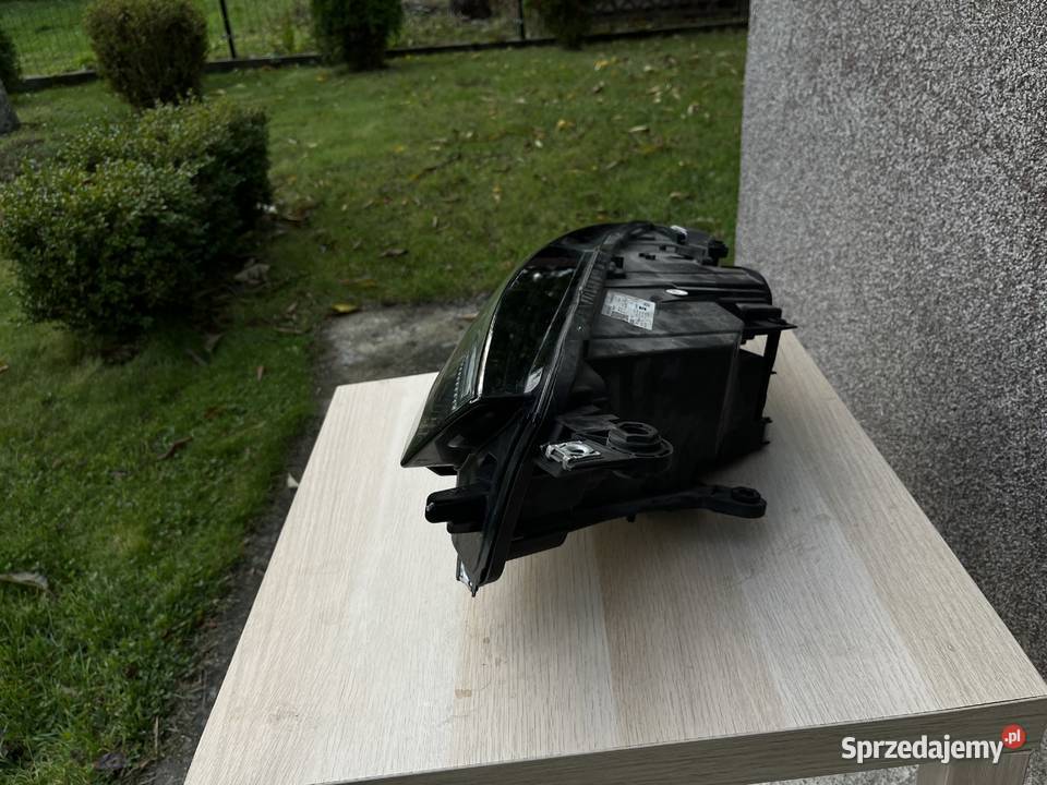 Seat Ateca Lampa Prawy Przód Cała 576941032B osobowe pomorskie Chojnice