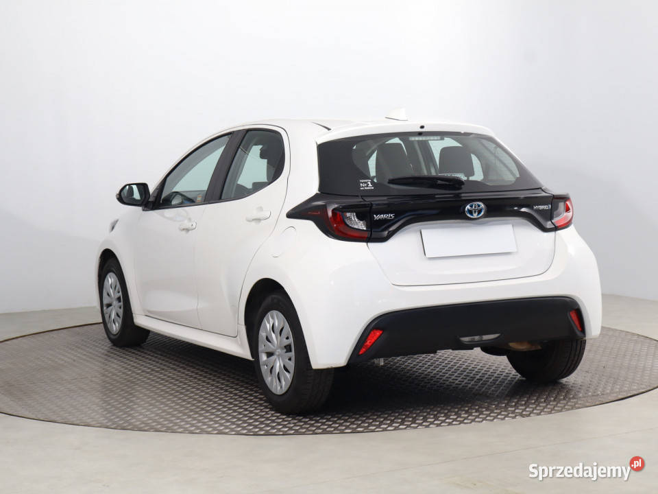 Toyota Yaris 15 VVTi Hybrid Bielany Wrocławskie