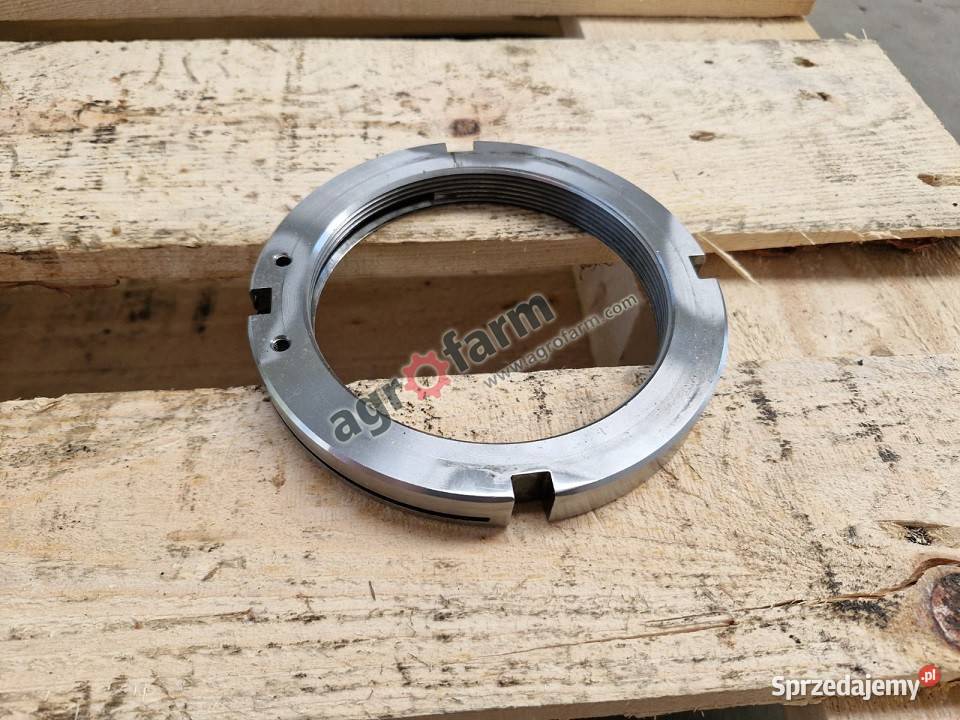 Nakrętka łożyskowa Case Magnum 235 250 260 280 Byków sprzedam