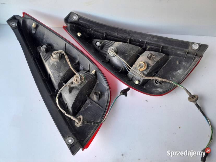 Lampa tylna tył lewa prawa Suzuki liana liftback zachodniopomorskie