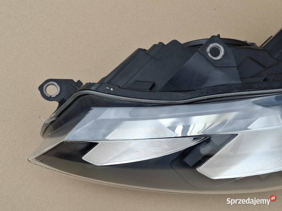 VW GOLF VI 6 REFLEKTOR LEWY BIXENON LED LAMPA osobowe Bieleń