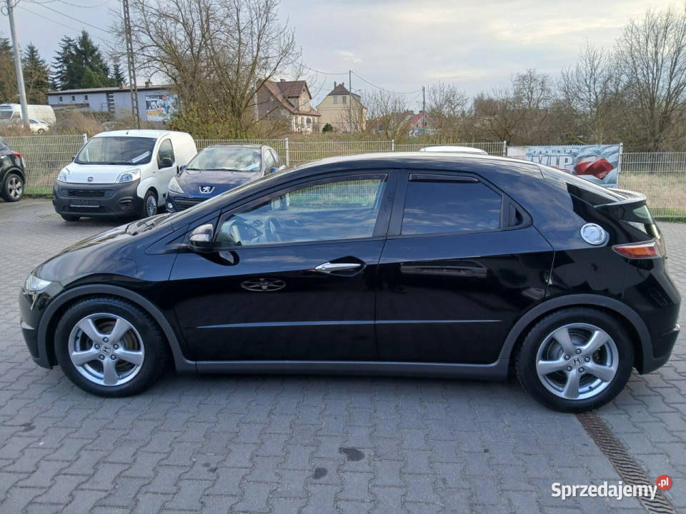 Honda Civic 18i alufelgi klimatronik czujniki ESP Motoryzacja Gryfino