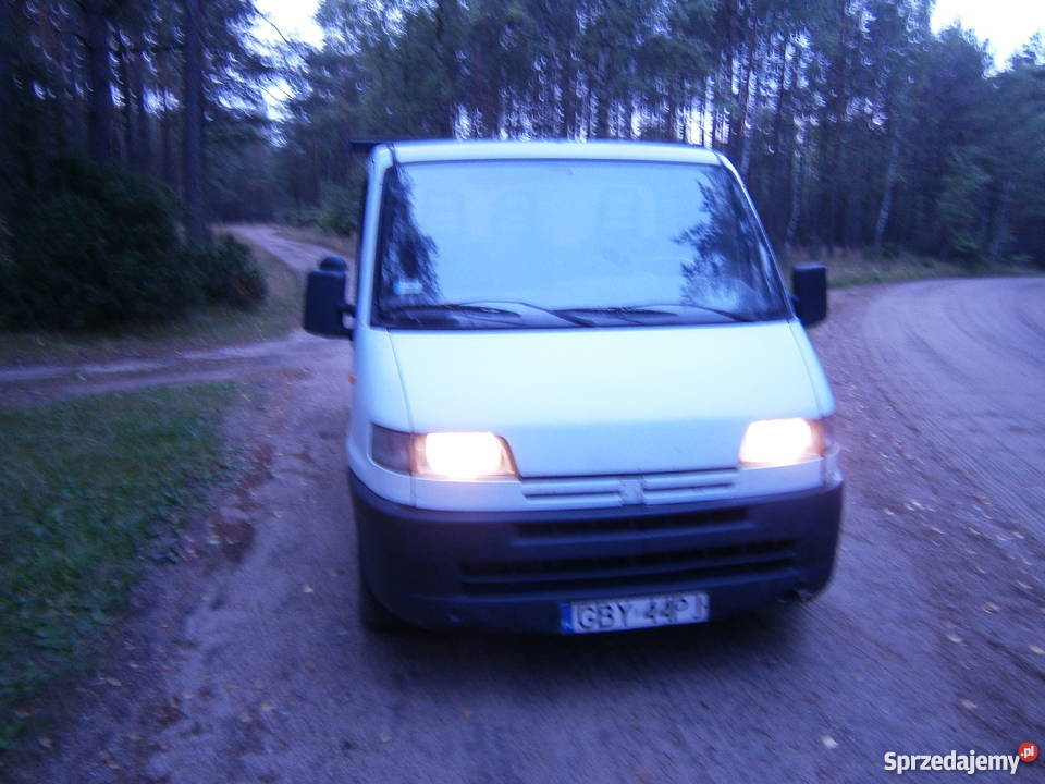 Peugeot Boxer 25d skrzyniowy Czersk
