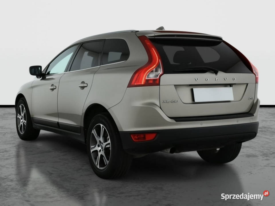 Volvo XC60 D3 srebrny Piaseczno