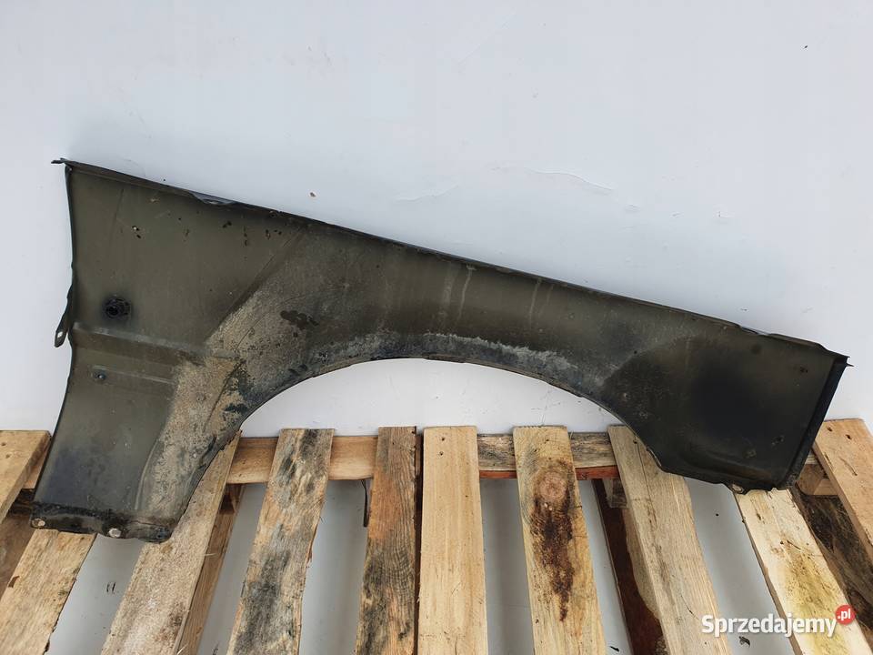 Range Rover II P38 PRZEDNI BŁOTNIK LEWY PRZÓD Rudka