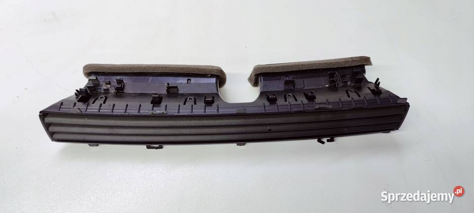 KRATKA NAWIEWU AUDI A4 B9 8W1820902C Przystajń
