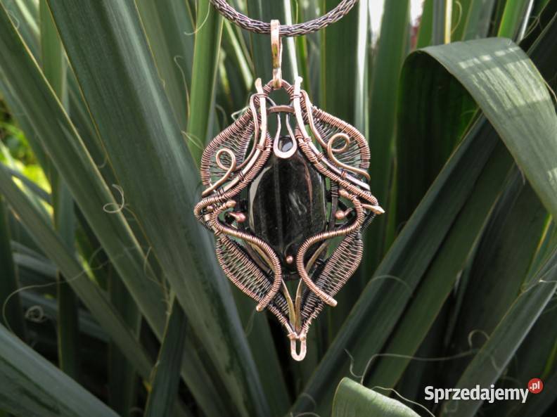 Miedziany wisiorek sokole oko rękodzieło