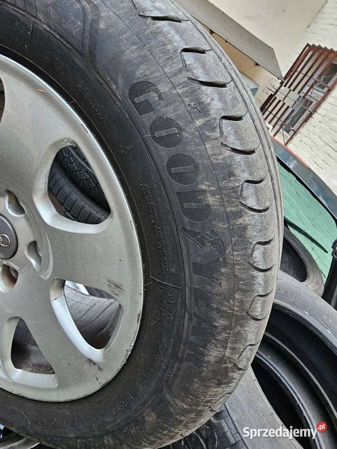 Felgi Aluminiowe z oponami Goodyear 19565 r15 Świdnica