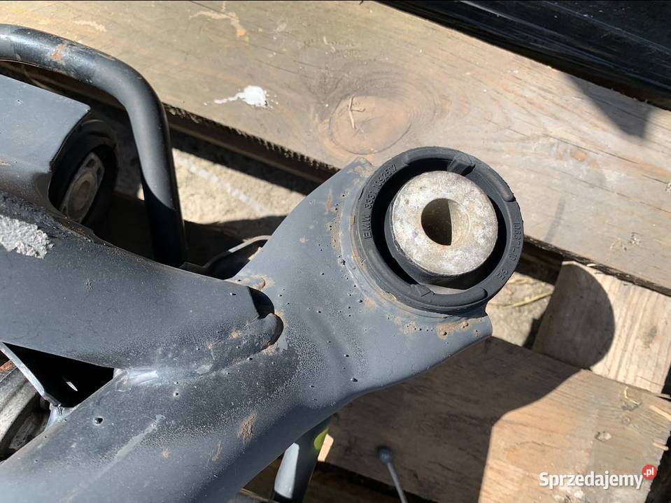 BMW X3 E83 lift Wózek tylny zawieszenie mały osobowe sprzedam