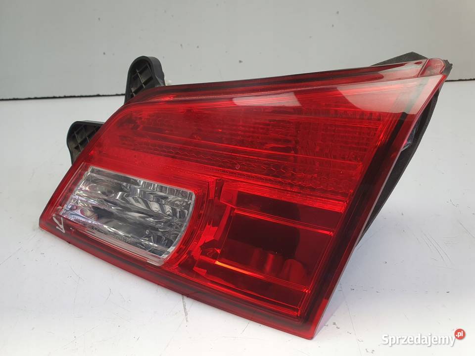 Subaru Legacy V kombi TYLNA LAMPA PRAWA prawy Lampy tylne Janów