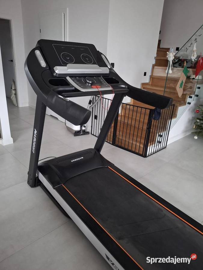 Bieżnia urbogym v850sBieżnia urbogym v850s Kiekrz sprzedam