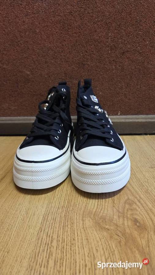 Buty Nowinka