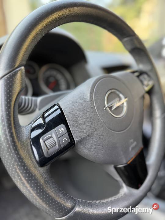 OPEL ASTRA TWINTOP kabriolet 16 2010