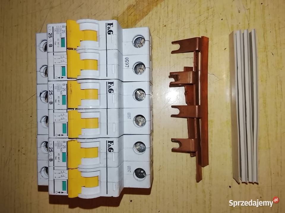 wyłączniki nadprądowe FG B252B z szyną łącząca Krasnystaw sprzedam
