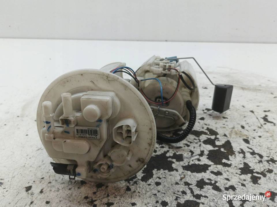 POMPA PALIWA PŁYWAK 16 B E16 E17 E18 7702002562 sprzedam