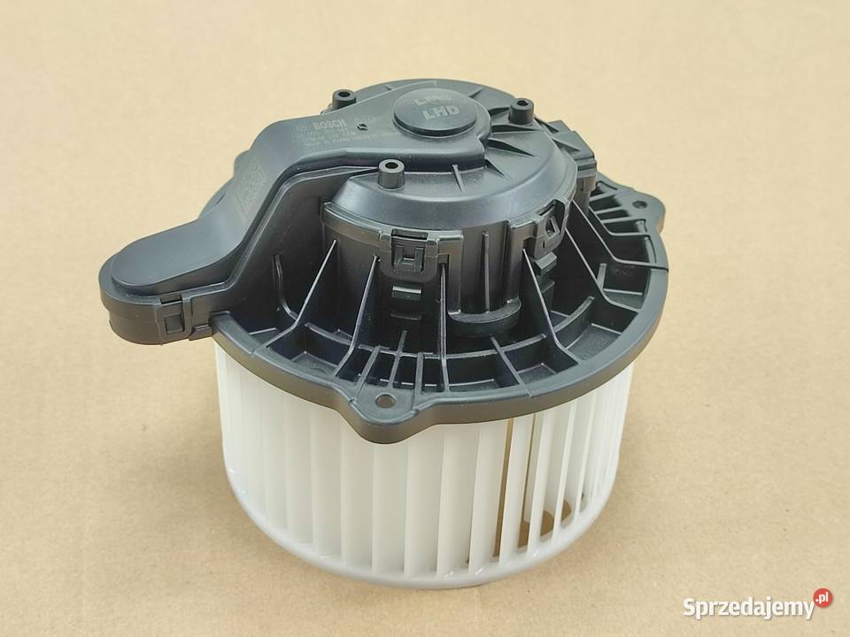 WENTYLATOR NAGRZEWNICY HYUNDAI GRAND SANTA F 33 osobowe