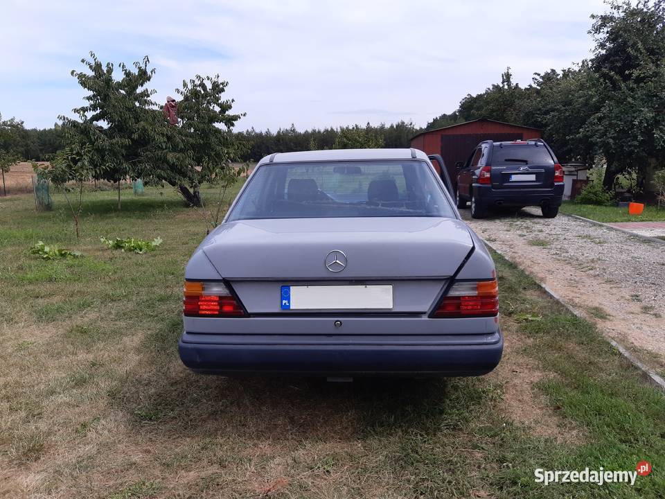 MERCEDESBENZ 230E USZKODZONY mazowieckie Janów