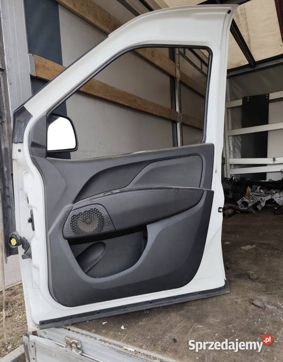 Drzwi prawe kompletne Fiat Doblo 2020r inne Trzebinia