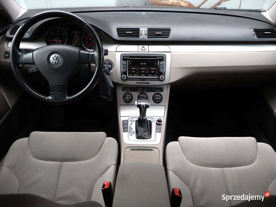 VW Passat 20 TDI czarny Katowice