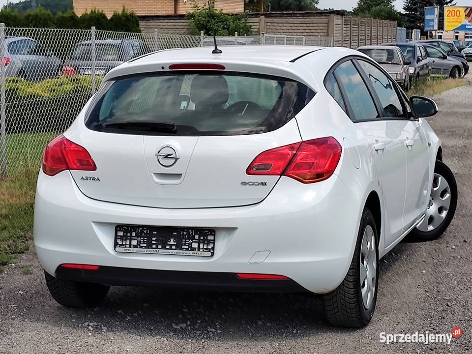 OPEL ASTRA 14 BENZYNA centralny zamek sprzedam