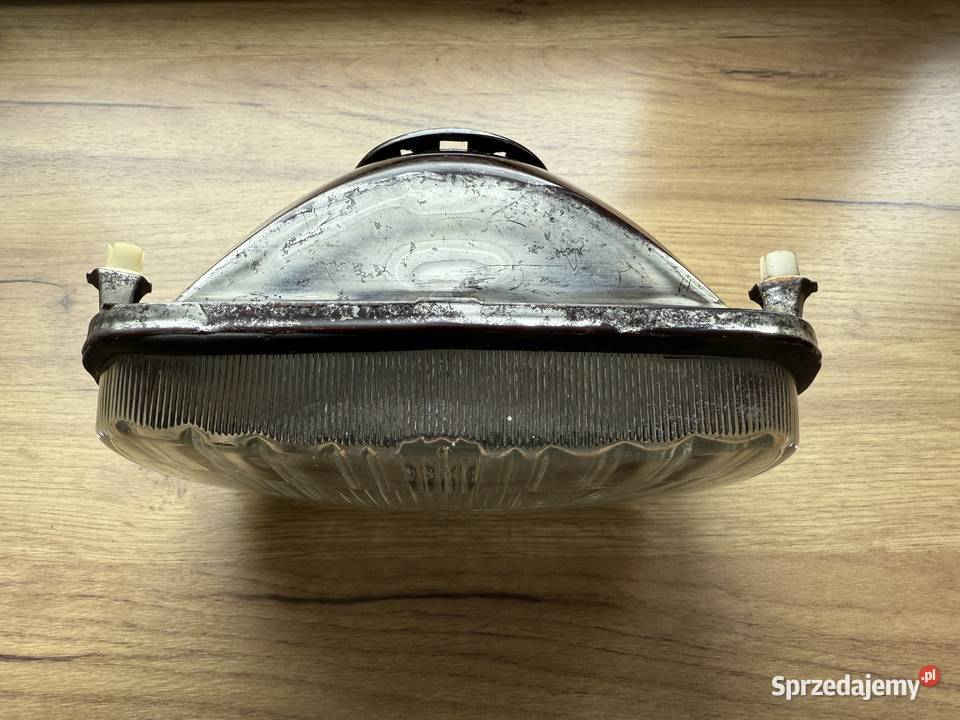 Lampa przód WESEM Fiat 126p ładny stan Sosnowiec