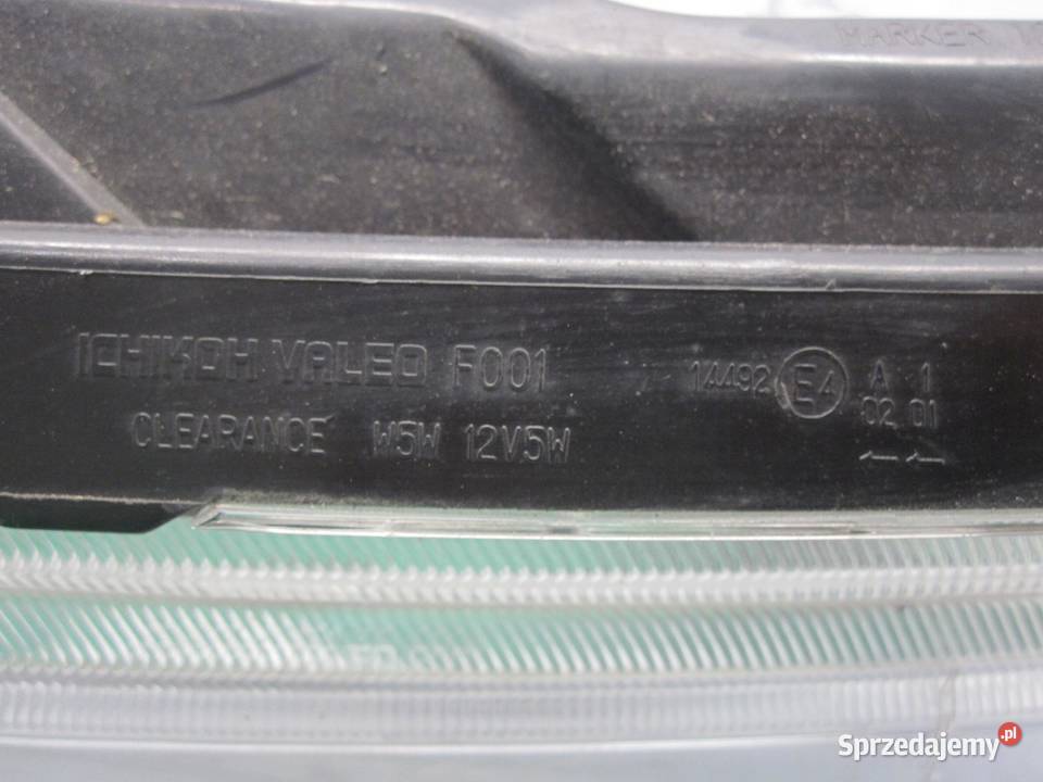 NISSAN JUKE 11r lampa prawa przód ANGLIK